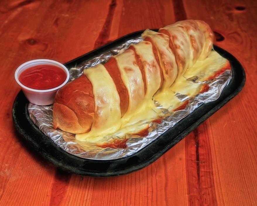 Cheese Bread at Lee's Pizza Duluth